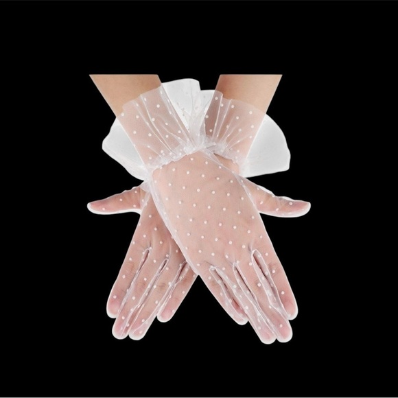 NWT BRIDAL TOTE WITH WEDDING ACCESSORIES.  THE PERFECT GIFT PACKAGE - Picture 6 of 11